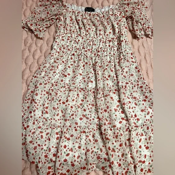 trixxi white ruffle tiered floral puff sleeve dress - Picture 2 of 8